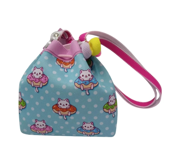 B4365 BOLSINHA BUCKET POA AZUL BEBE COM GATINHOS