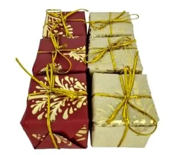 917499 ENFEITE PRESENTE LUXO 4CM C/06