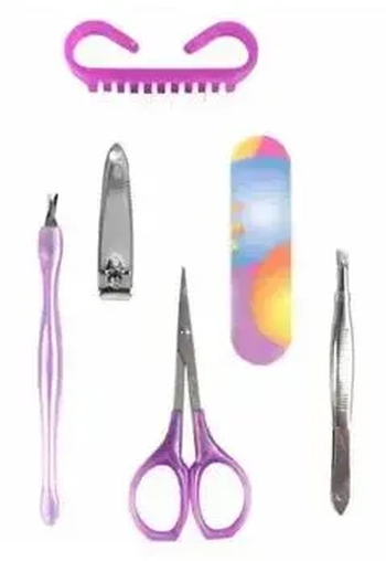 KMP-38 MANICURE 6PCS DE PLASTICO/METAL 10X18CM