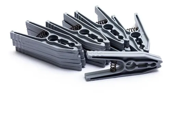 PRENDEDOR PLASTICO GIGANTE C/12