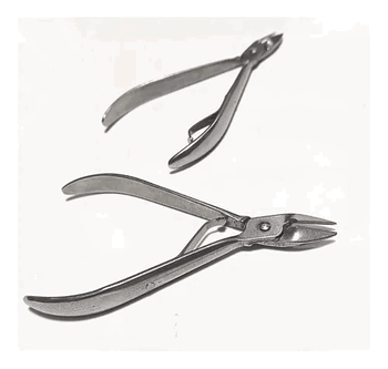 CRS-1031 ALICATE DE CUTICULA DE METAL