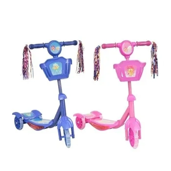 PAT-0006_QO PATINETE C/LUZ E SOM 60X40X51CM