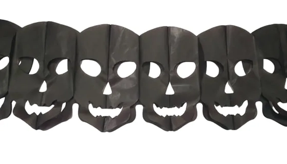 GUIRLANDA CAVEIRA PRETA