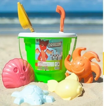 BALDE CASTELO MEDIO 29X21CM C/7 ACESSORIOS