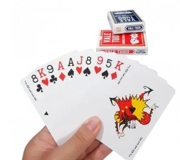 TY359670X BARALHO DE CARTAS DE PLASTICO