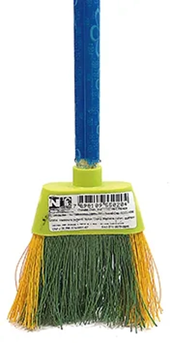 002 VASSOURA INFANTIL NYLON