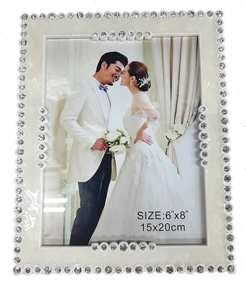 NS257560 PORTA RETRATO PLASTICO 15X20CM BORDA BCO C/STRASS W