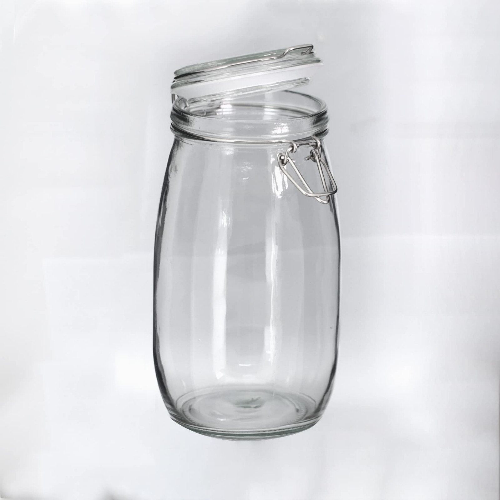 GU5802 POTE DE VIDRO 1,5L C/ TRAVA NA TAMPA 8,5X22CM